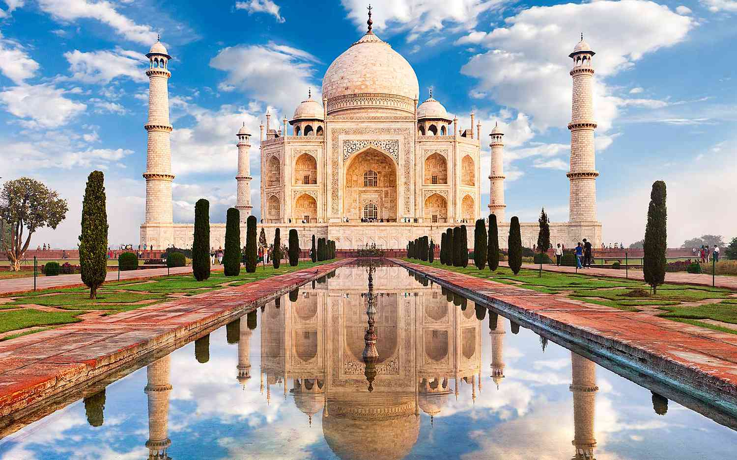 History Of Taj Mahal (India)